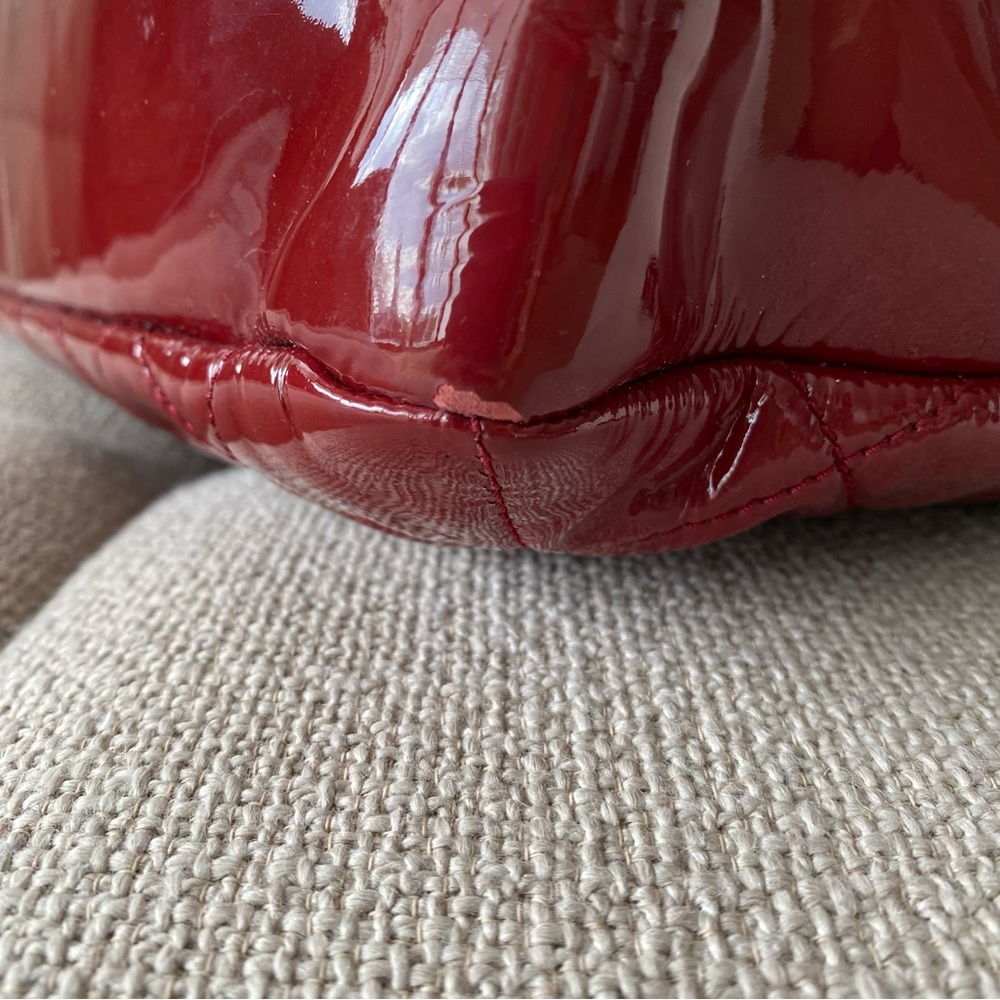 CHANEL red patent leather quilted bag - Picture 8 of 16